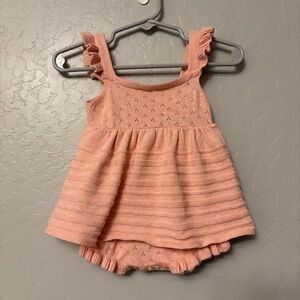 Stitch & Bean lightweight peach pink ruffled bubble romper dress 3-6 months
